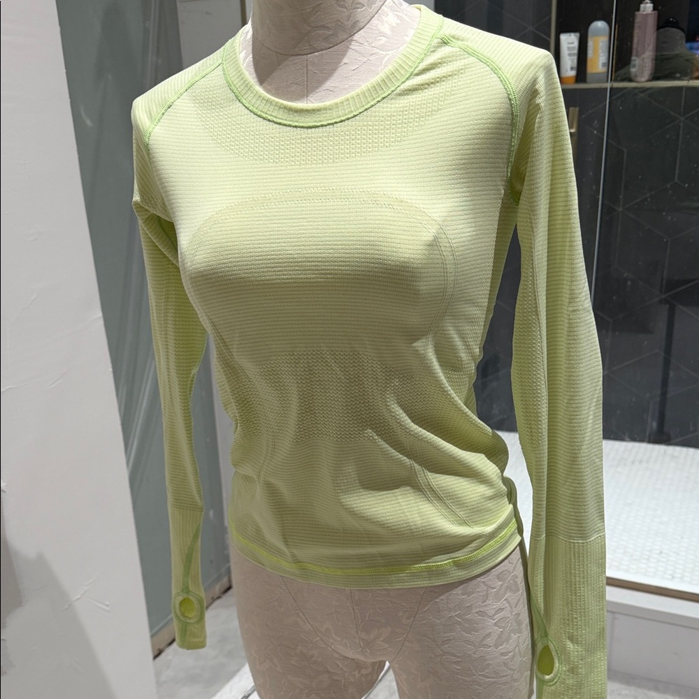 Lululemon long Sleeve swiftly